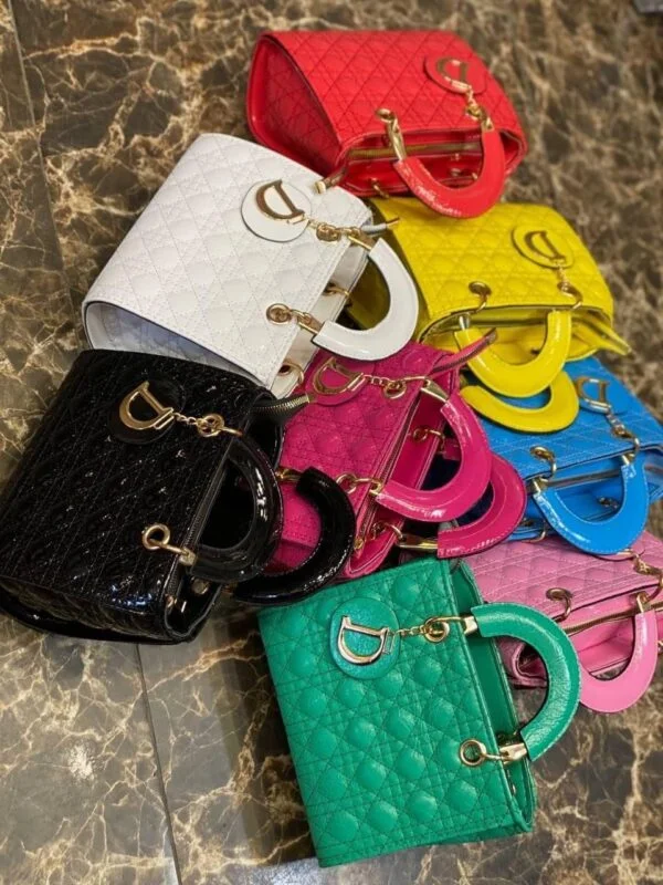 Wholesale Handbags Pallets - Image 15
