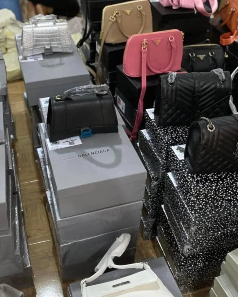 Wholesale Handbags Pallets