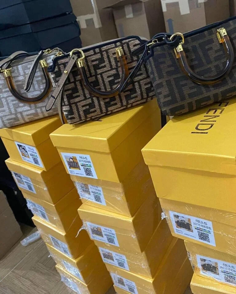 Wholesale Handbags Pallets - Image 3