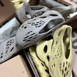 Bulk Yeezy Foam Pallets