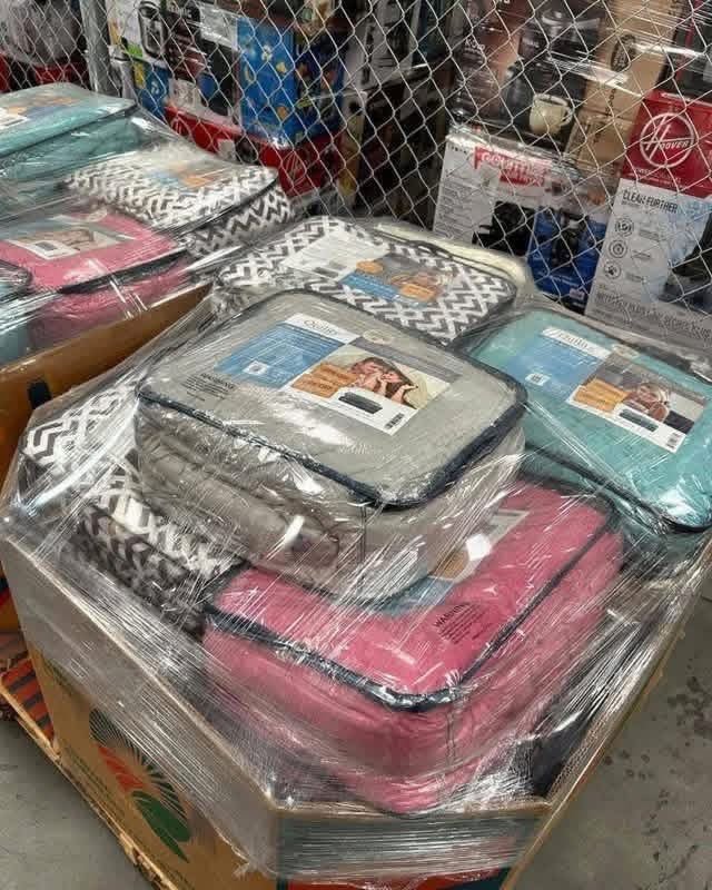 Blanket Liquidation Pallet - Image 2