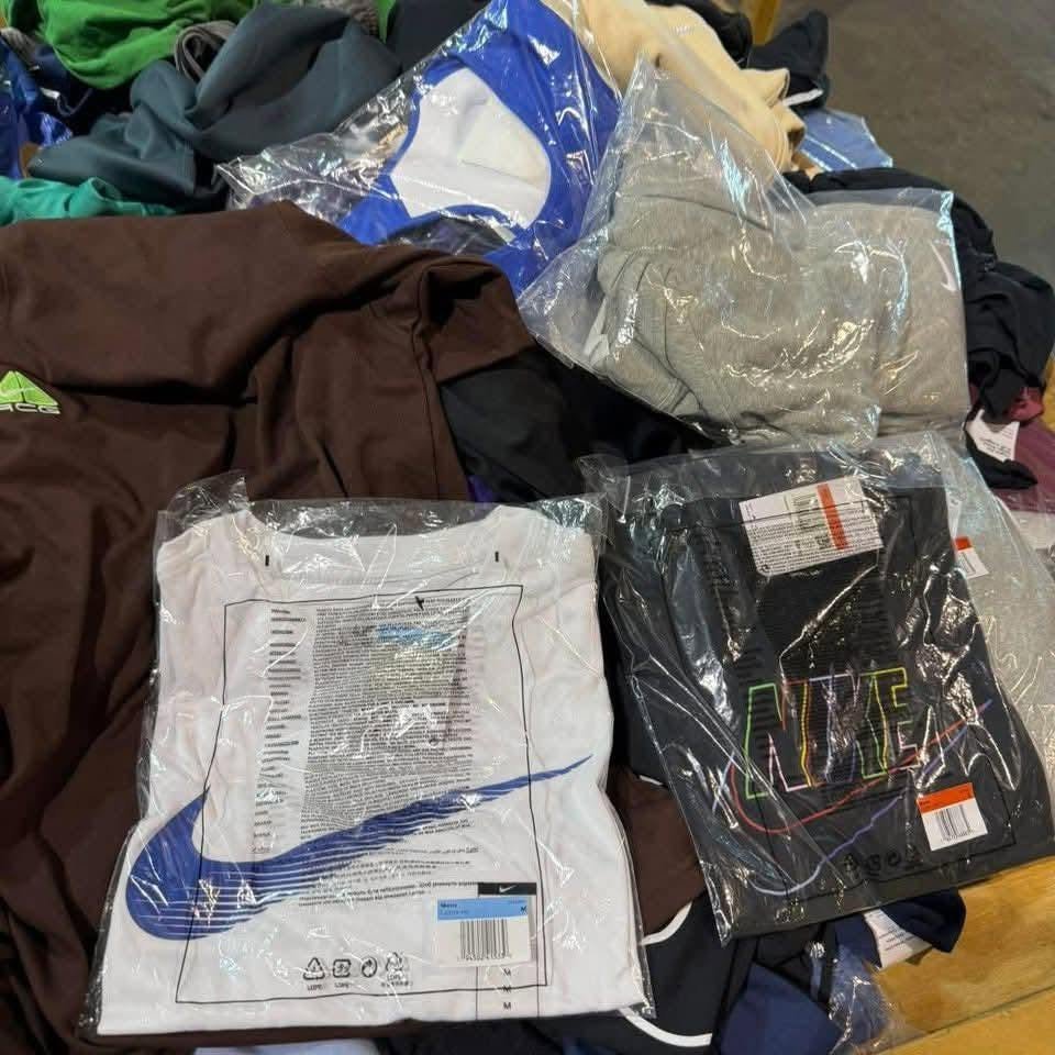 Wholesale Nike Clothing - Image 7