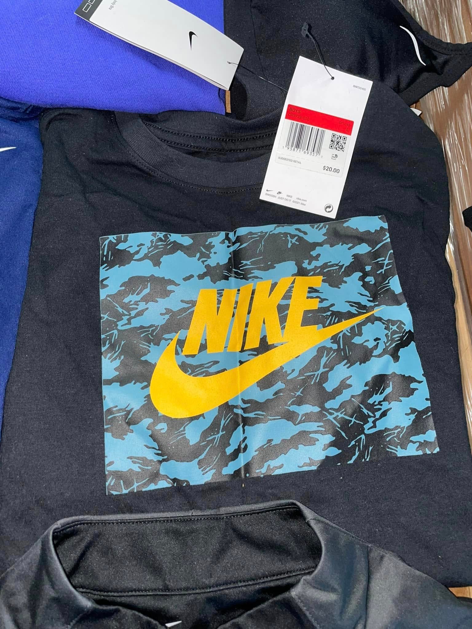 Wholesale Nike Clothing - Image 11