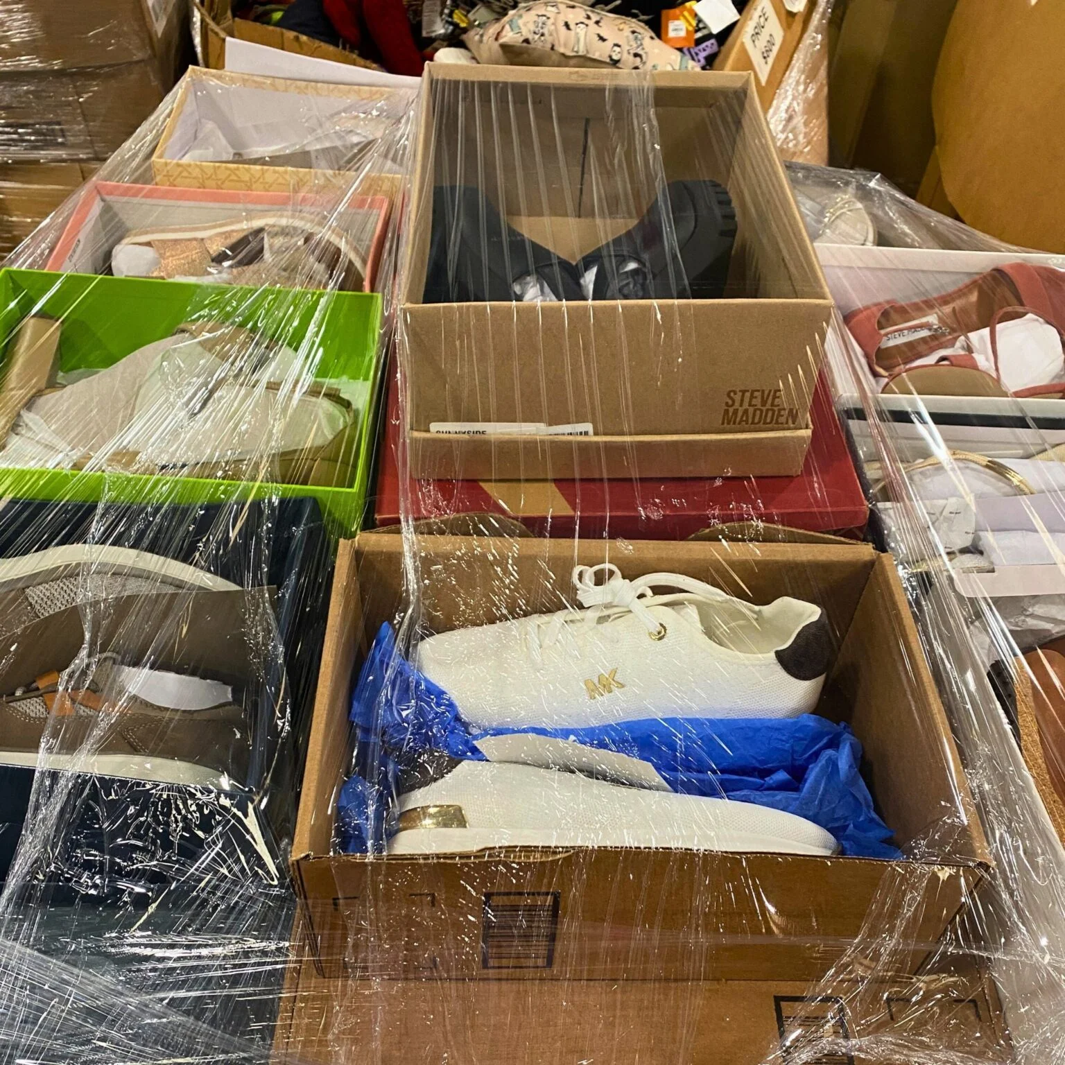 Pallet of Assorted Shoes - Image 2